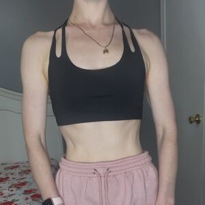 Montiel sports bra